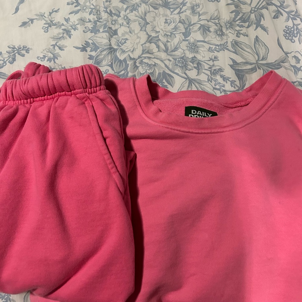 Daily Drills Vibrant Pink Lounge Set
